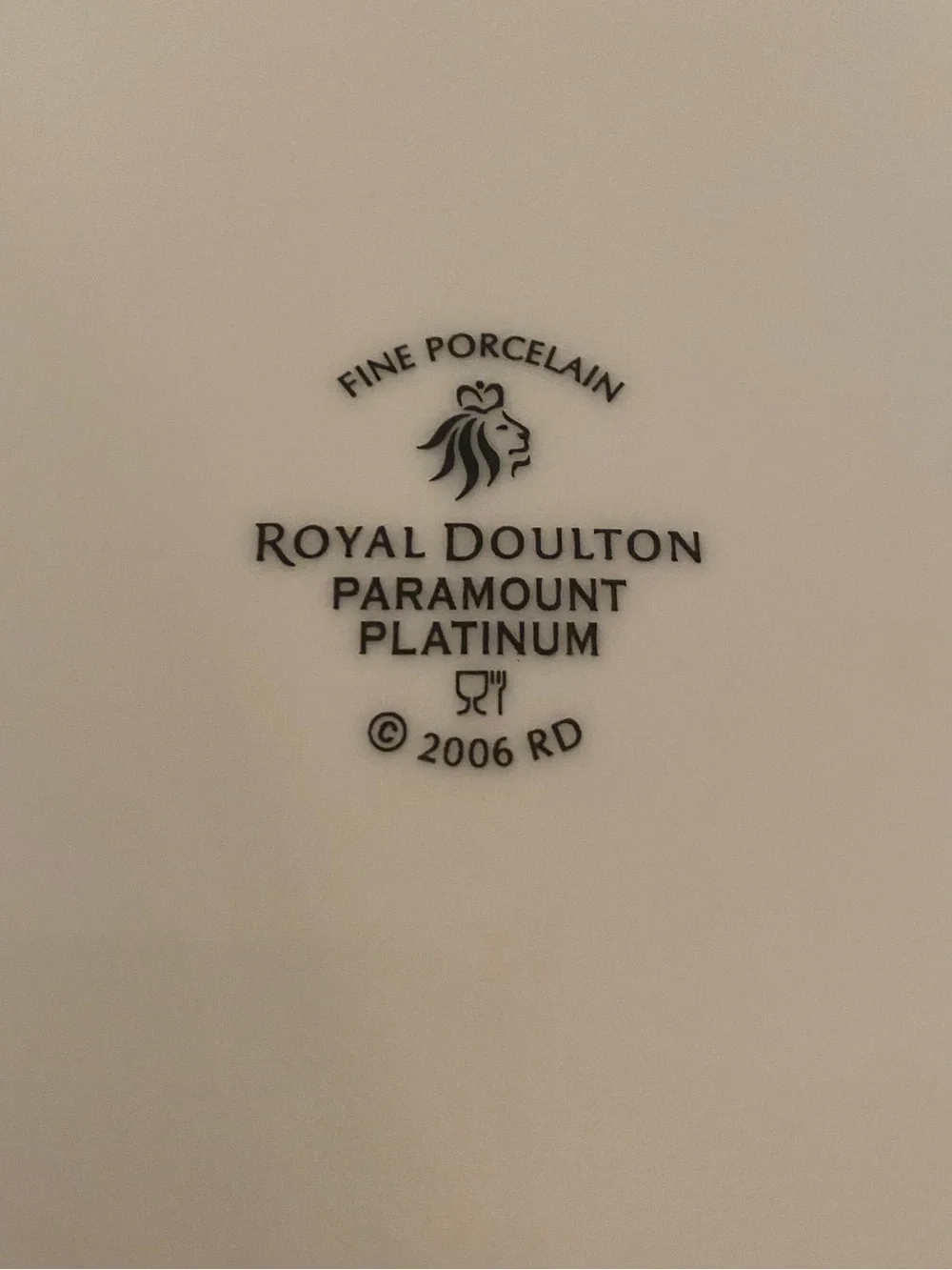 Royal Doulton. Fine Porcelain. White/Silver. 2006. Paramount Platinum. 3 Piece.
